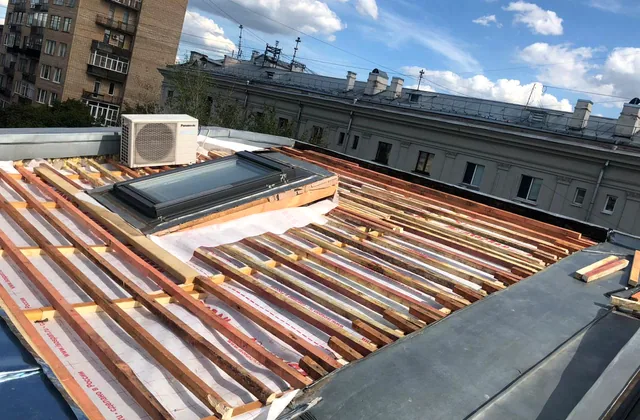 Частичная замена металлической кровли в центре Москвы — фото 1 из 20